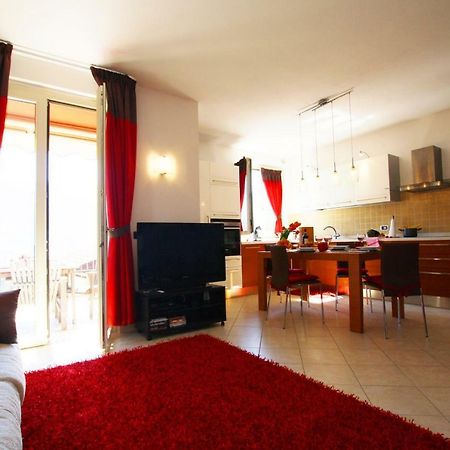 Apartment Theresa Тремецо Екстериор снимка